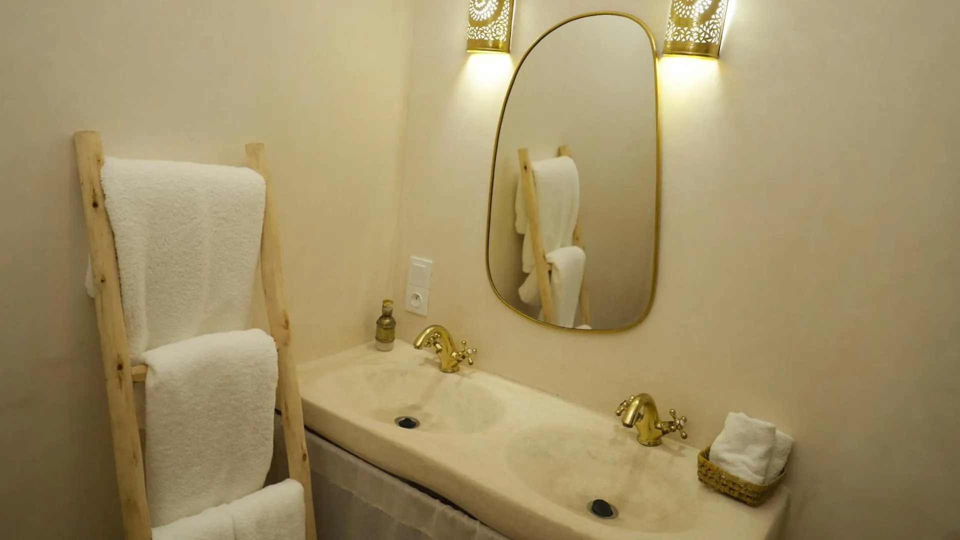 فيلة Le Riad Paradis Secret مراكش